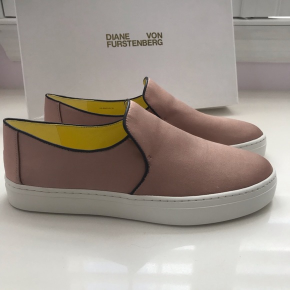 Diane Von Furstenberg Budapest Satin Slip-On - Picture 7 of 8